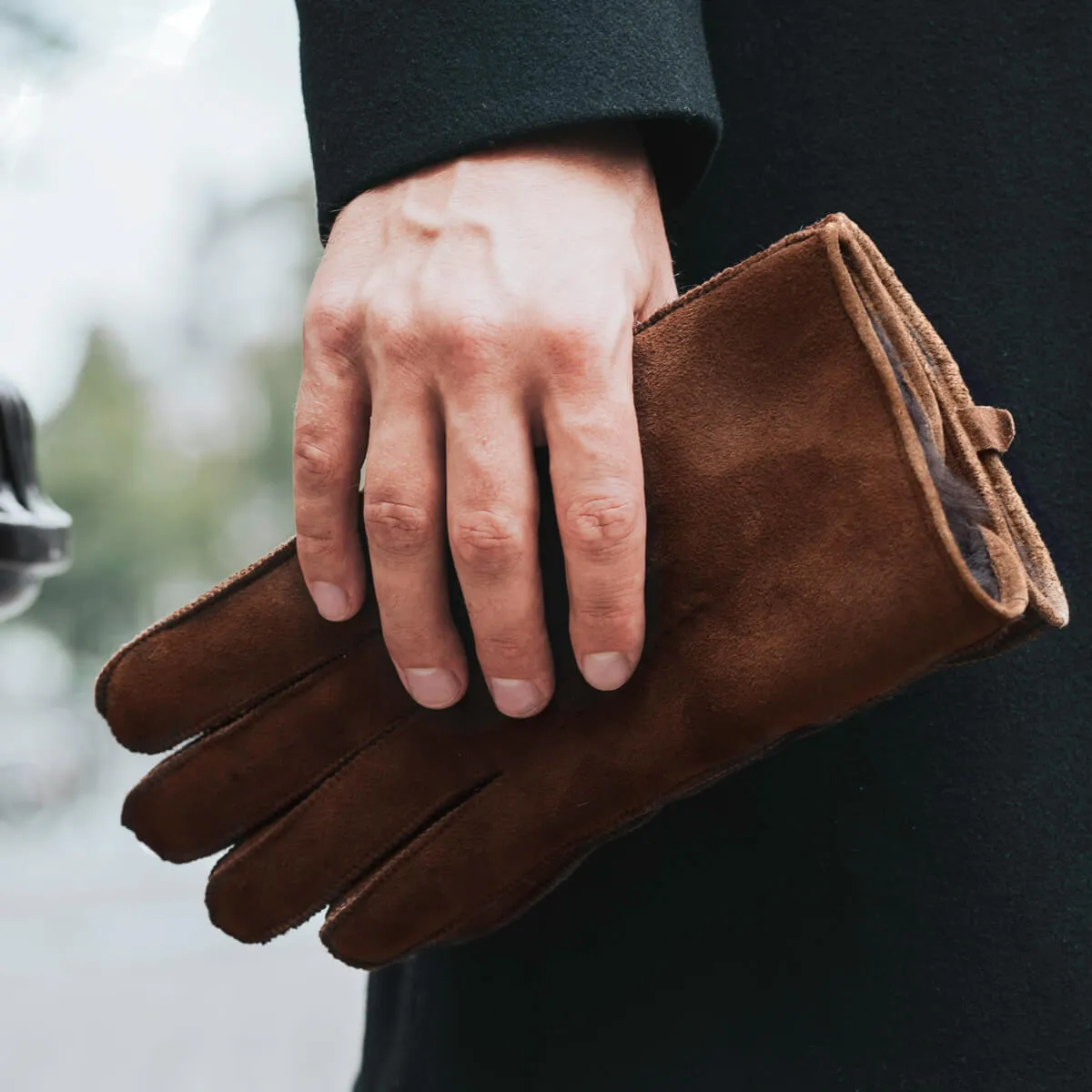 Clooney (brown) - suede leather gloves with luxurious sheep fur lining